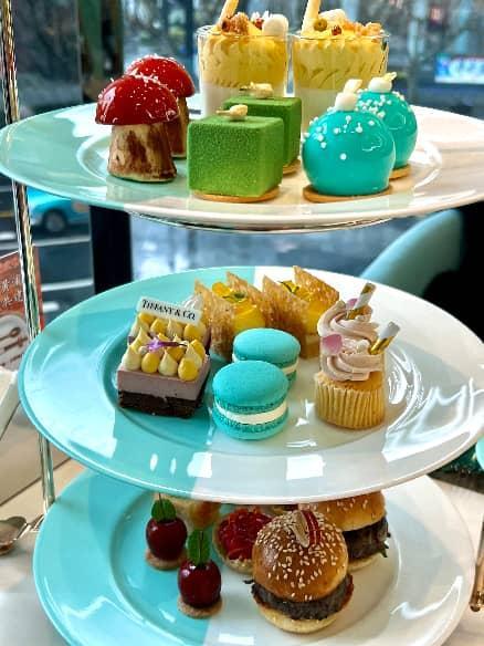 Tiffany Blue Box Café 下午茶,报告中标注为吕鑫妍本人拍摄